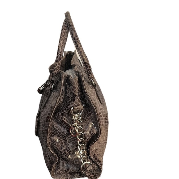 Michael Kors Large Hamilton Python-Print Tote - Picture 3 of 12